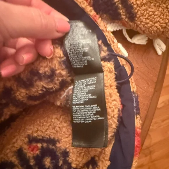 The North Face Men’s Campshire
Pullover Hoodie, Cedar Brown California Geo Print - Picture 11 of 13